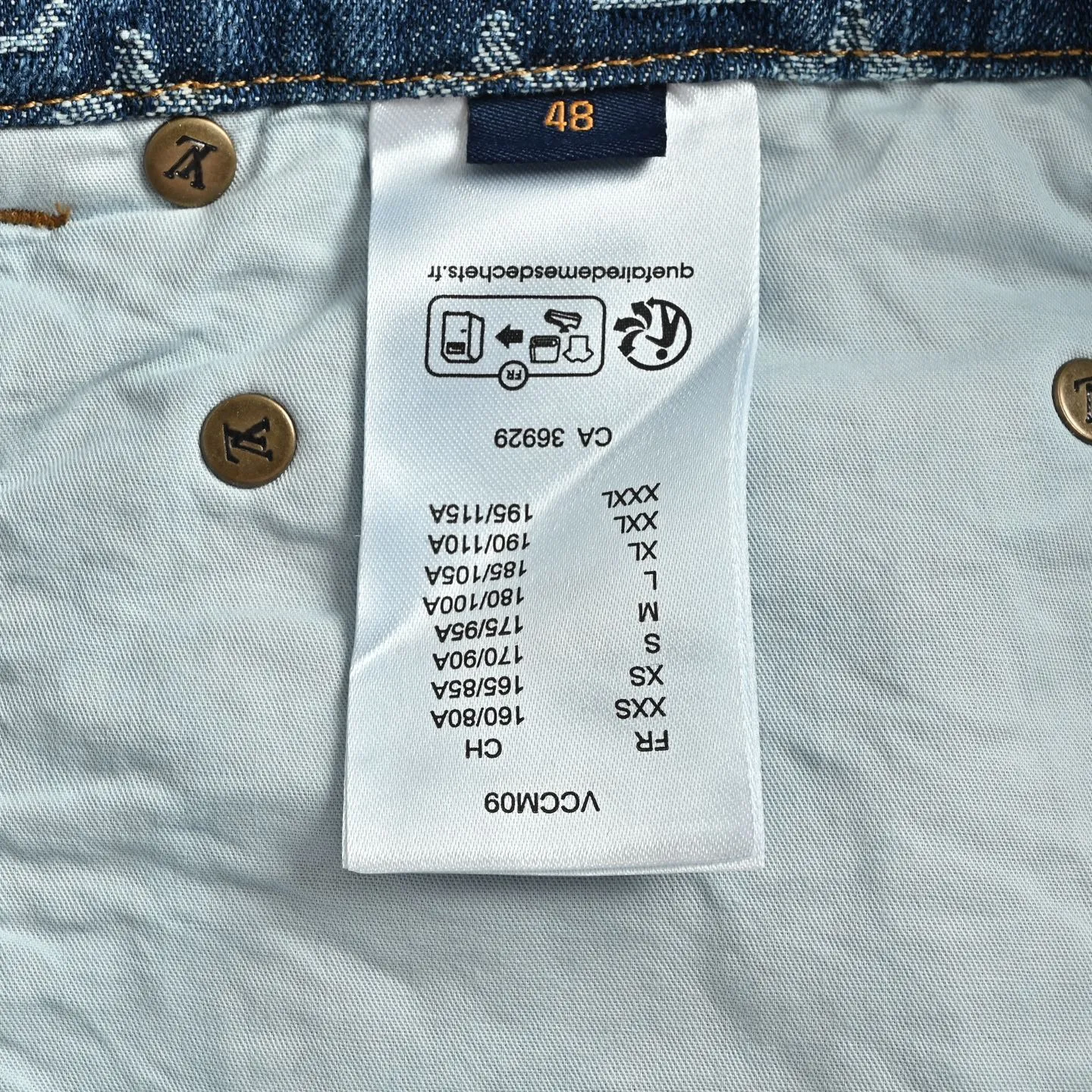Louis Vuitton/Louis Vuitton all-over presbyopia jacquard suit six-point denim shorts